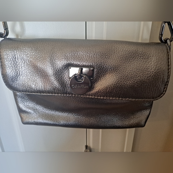Calvin Klein Handbags - Calvin Klein Vintage Silver Crossbody Purse Chain and Leather Strap. CLE…